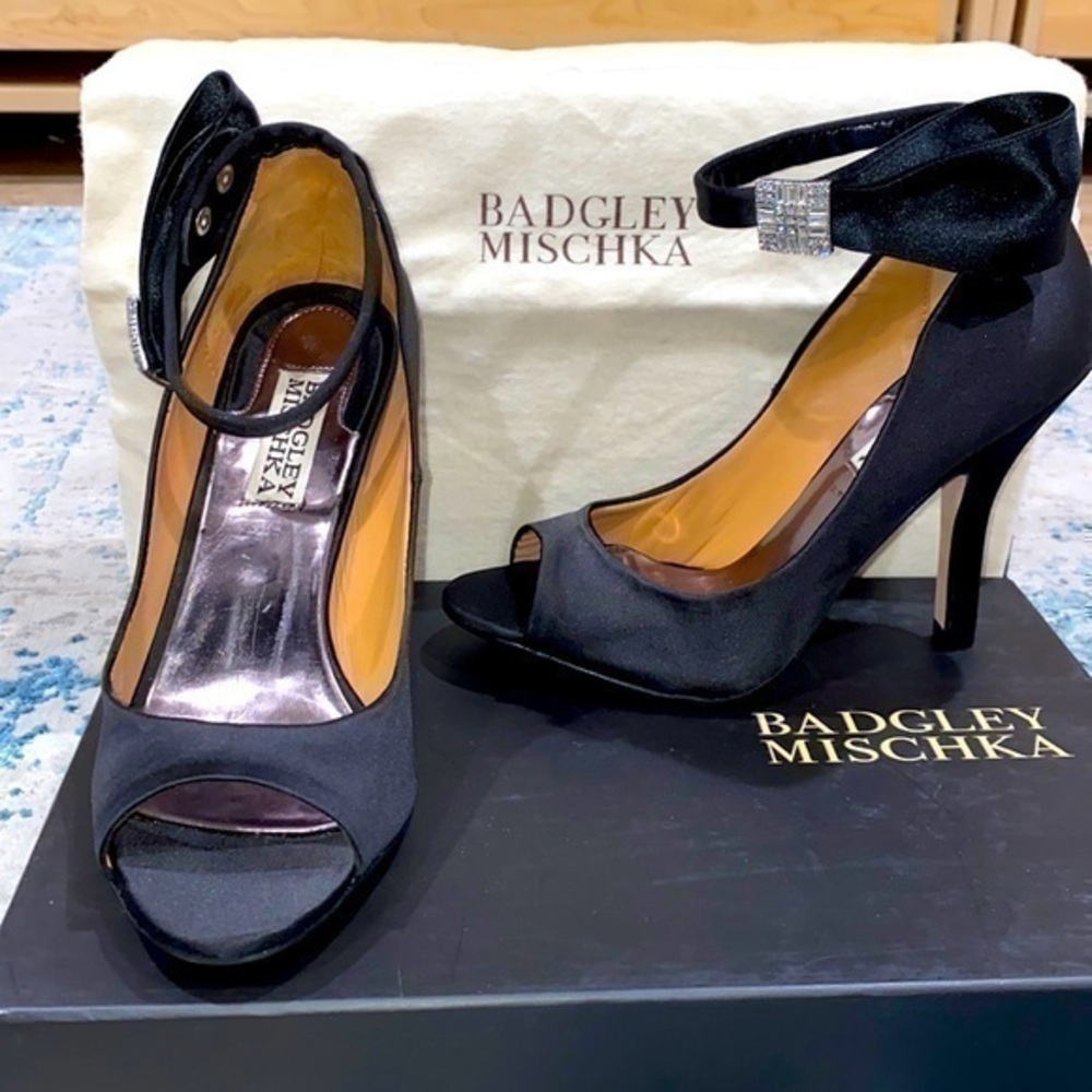 Badgley Mischka Black Satin Studded Pumps